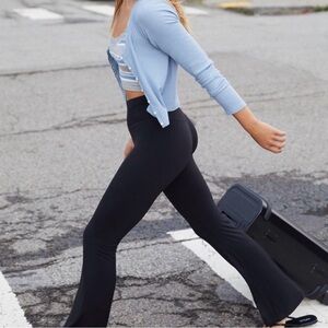 Aerie OFFLINE Real Me High Waisted Crossover Flare Leggings XS short inseam